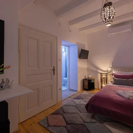 Butik Design Nadas Bed & Breakfast 3*