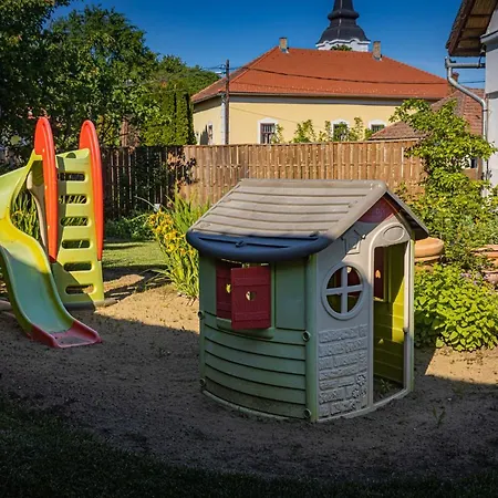 Butik Design Nadas 3* Abádszalók