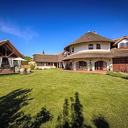 Bed and Breakfast Butik Design Nadas 3*